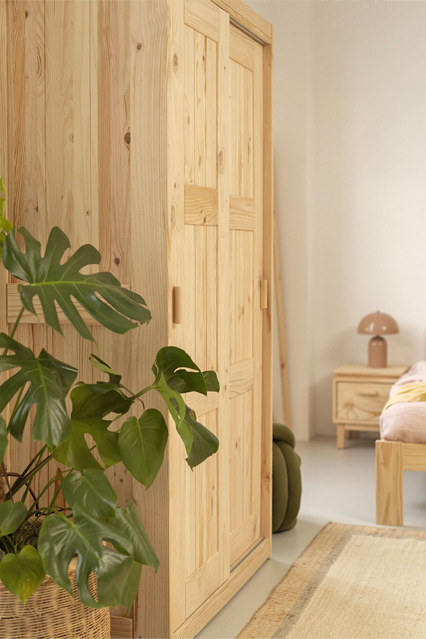 Imagen de ambiente 2 para:Armario corredero de madera maciza de pino